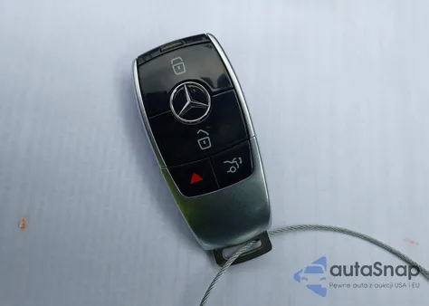 2019 Mercedes-Benz E 300 4Matic из США, поврежденный, VIN WDDZF4KB0KA545145